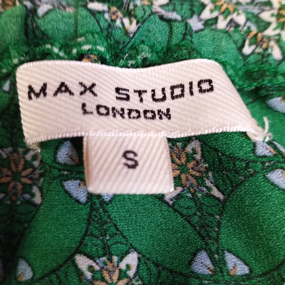 Max Studio Emerald Green Printed Maxi Dress with Smocked Waist - Picture 6 of 9